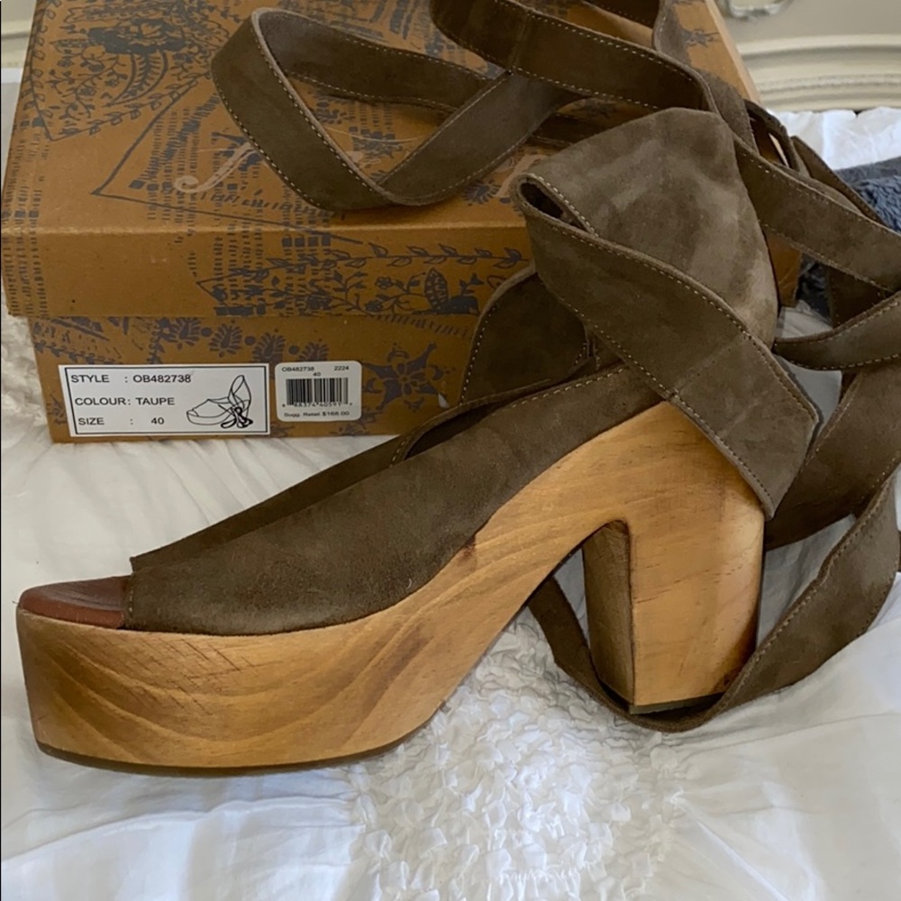 Free People chunky heels with suede wrap